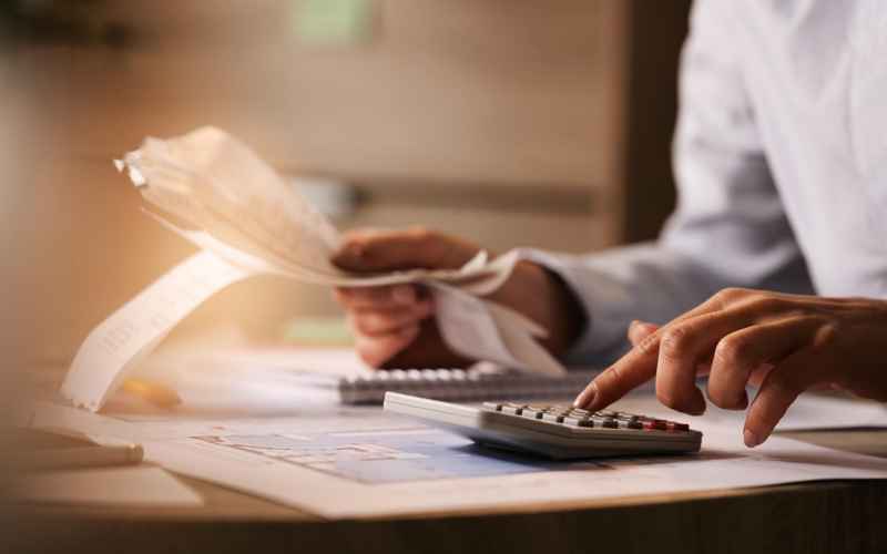 Descubra como funciona o imposto sobre serviço?
